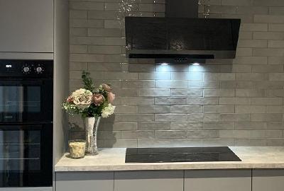  Customer Project - Simone and Carl transform their kitchen with Paris silver brick wall tiles
