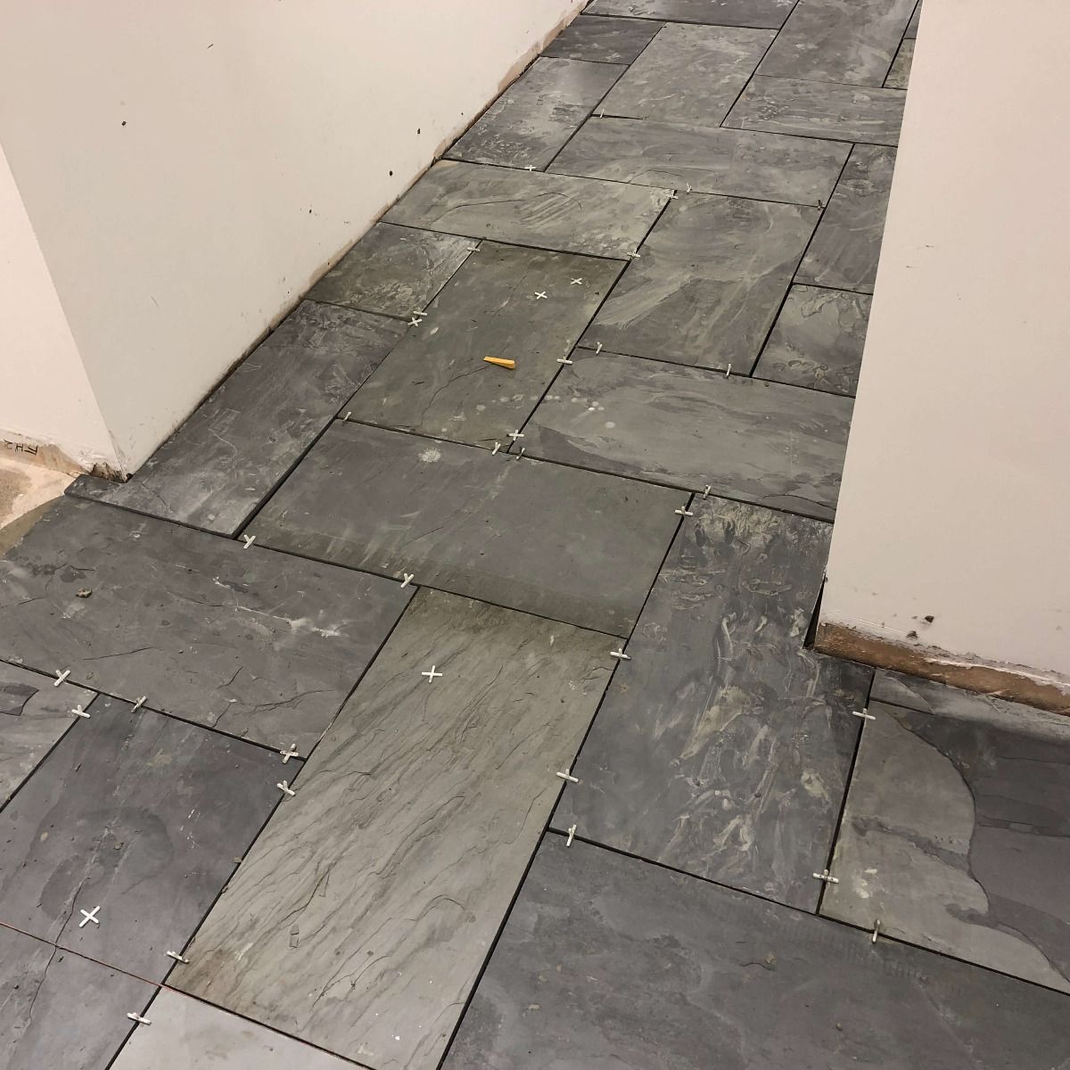 Projects Brooke - Charcoal Grey Slate - tiling